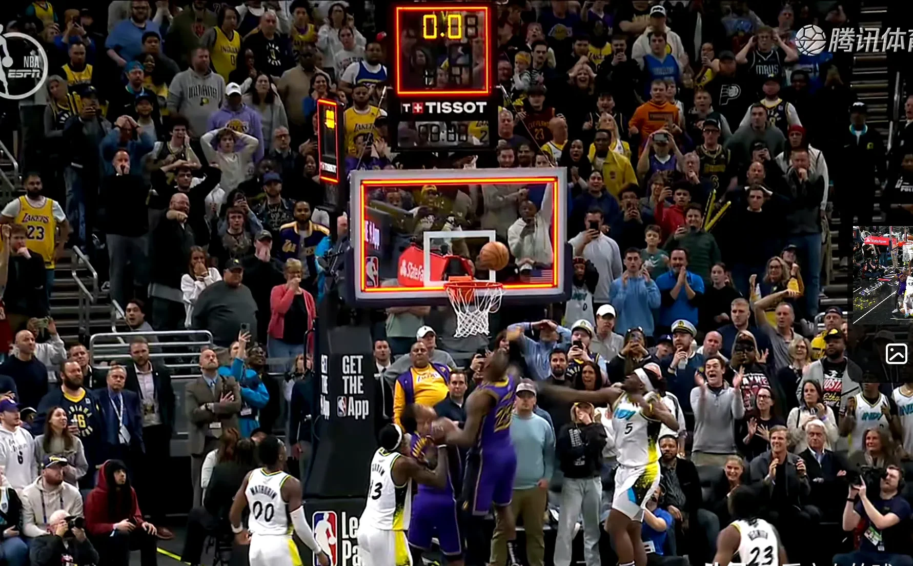 棋牌-詹姆斯意外战胜澳大利亚队，败北引爆全场！观众掌声雷动-棋牌